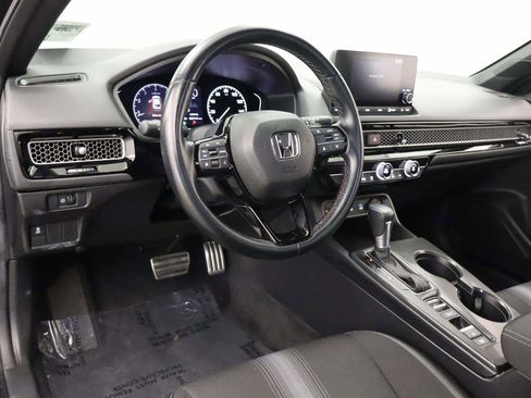 Used 2025 Honda Civic Sport image 14
