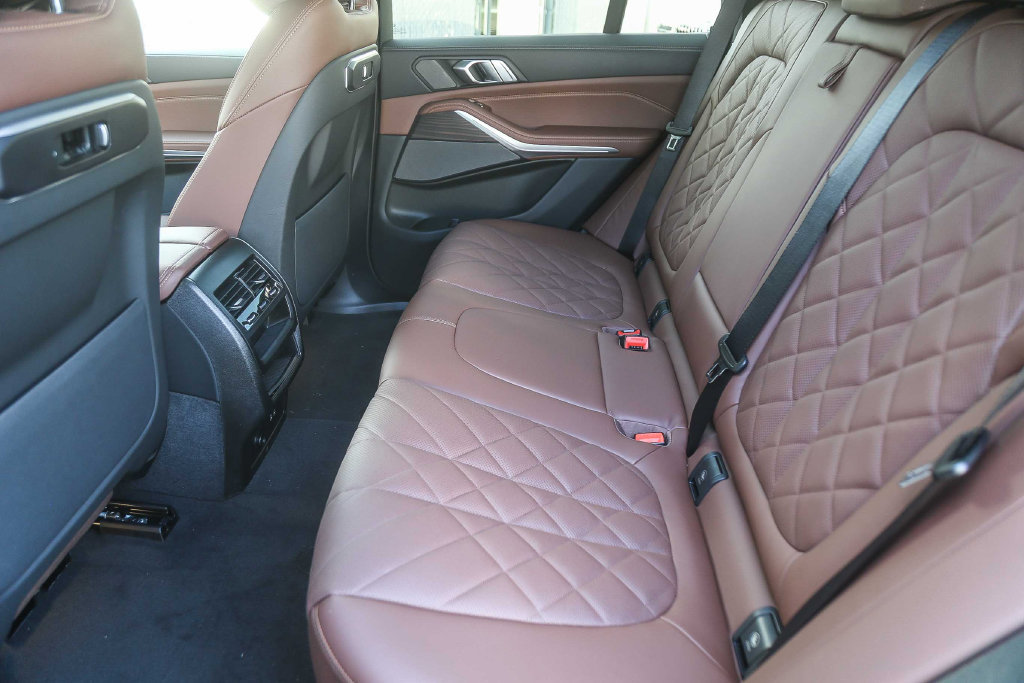 Used 2026 BMW X5 xDrive40i w/ Premium Package AWD/4WD image 15