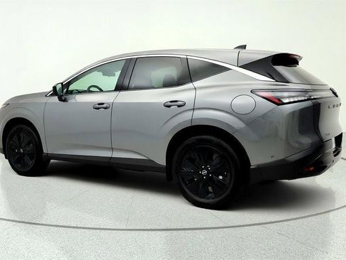 Used 2025 Nissan Murano SV AWD/4WD image 7