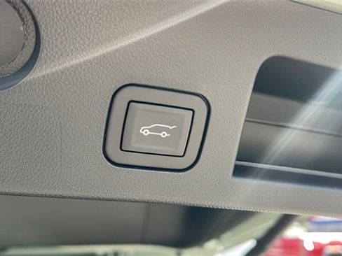 New 2026 Chevrolet Equinox LT image 32