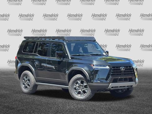 Used 2025 Lexus GX 550 AWD/4WD image 2