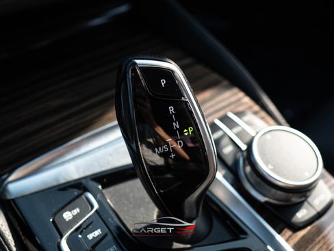 Used 2020 BMW 530i xDrive xDrive M Sport Line w/ M Sport Package image 35