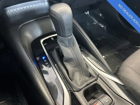 Used 2021 Toyota Corolla LE FWD image 22