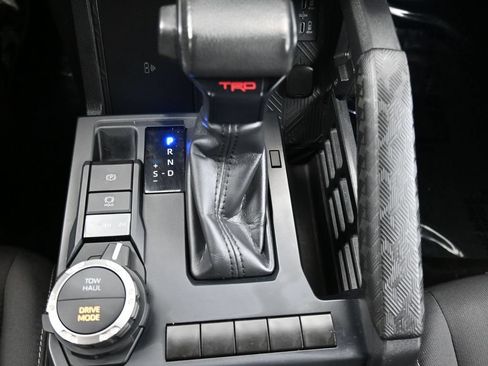 Used 2024 Toyota Tacoma TRD Sport w/ TRD Sport Upgrade Package AWD/4WD image 19