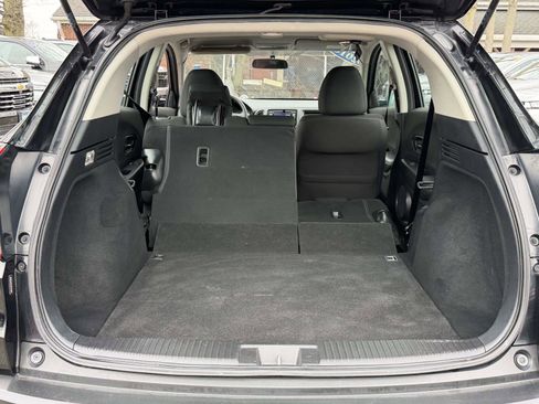 Used 2018 Honda HR-V LX image 9