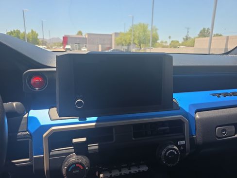 Used 2024 Toyota Tacoma TRD Sport RWD image 12