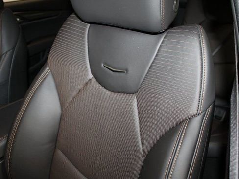 Used 2025 Cadillac CT5 V w/ Technology Package image 10