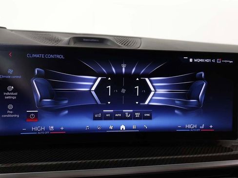 Used 2024 BMW X7 M60i w/ Executive Package image 64