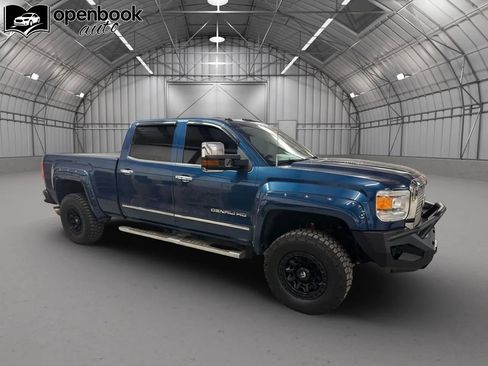 Used 2015 GMC Sierra 3500 Denali w/ Duramax Plus Package image 3