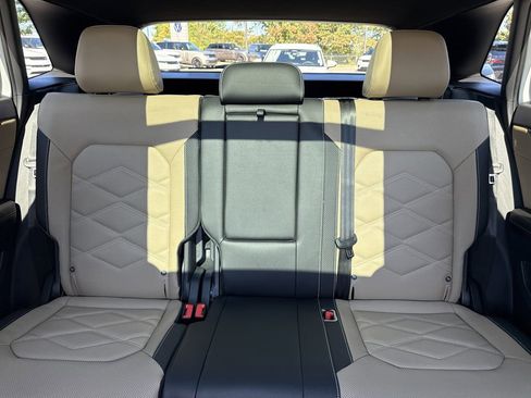 New 2026 Volkswagen Atlas Cross Sport SE image 32