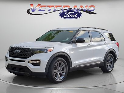 Certified 2022 Ford Explorer XLT w/ Equipment Group 202A