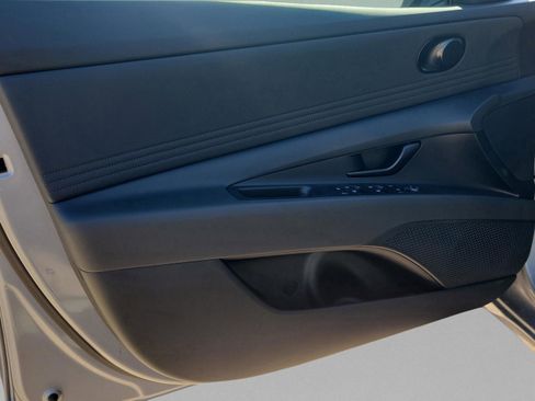 New 2026 Hyundai Elantra SEL Sport image 17