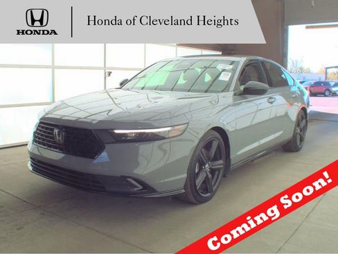 Used 2025 Honda Accord Sport image 1