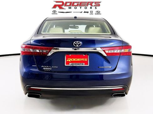 Used 2016 Toyota Avalon Touring FWD image 12