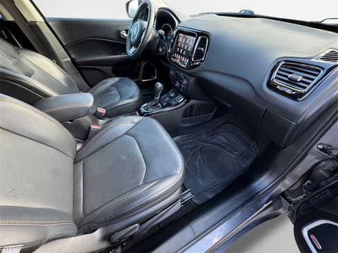 Certified 2019 Jeep Compass Limited image 31