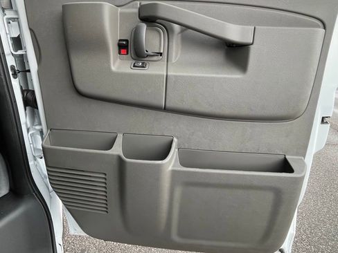 New 2026 Chevrolet Express 2500 w/ Enhanced Convenience Package RWD image 16