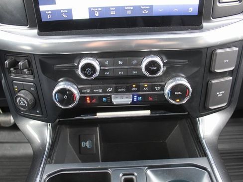 Used 2023 Ford F150 Lariat image 32