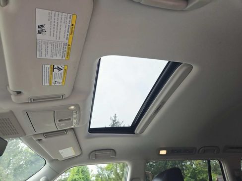 Used 2019 Nissan Armada Platinum w/ Captain's Chairs Package AWD/4WD image 9