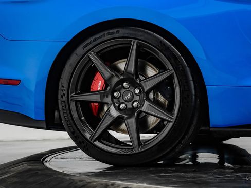Used 2022 Ford Mustang Shelby GT500 w/ Carbon Fiber Track Pack RWD image 97
