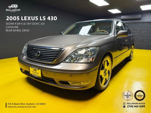 Used 2005 Lexus LS 430 RWD image 1