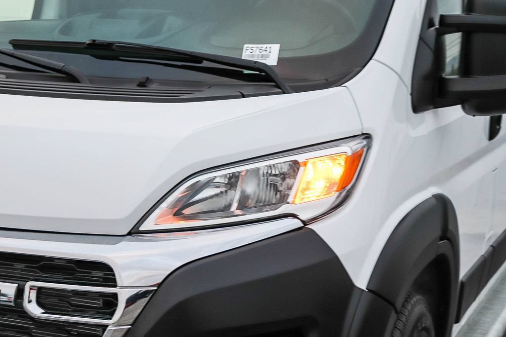 Used 2025 RAM ProMaster 2500 w/ U-Haul Equipment Group FWD image 5
