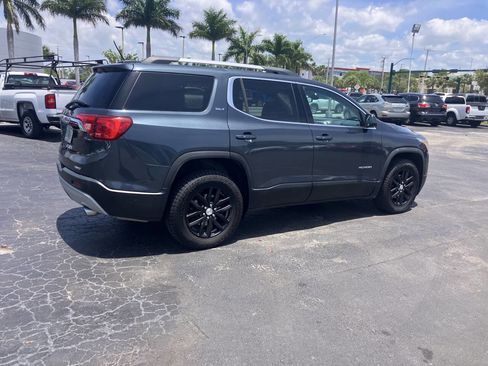 Used 2019 GMC Acadia SLT AWD/4WD image 4