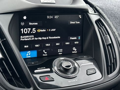 Used 2017 Ford Escape Titanium image 18