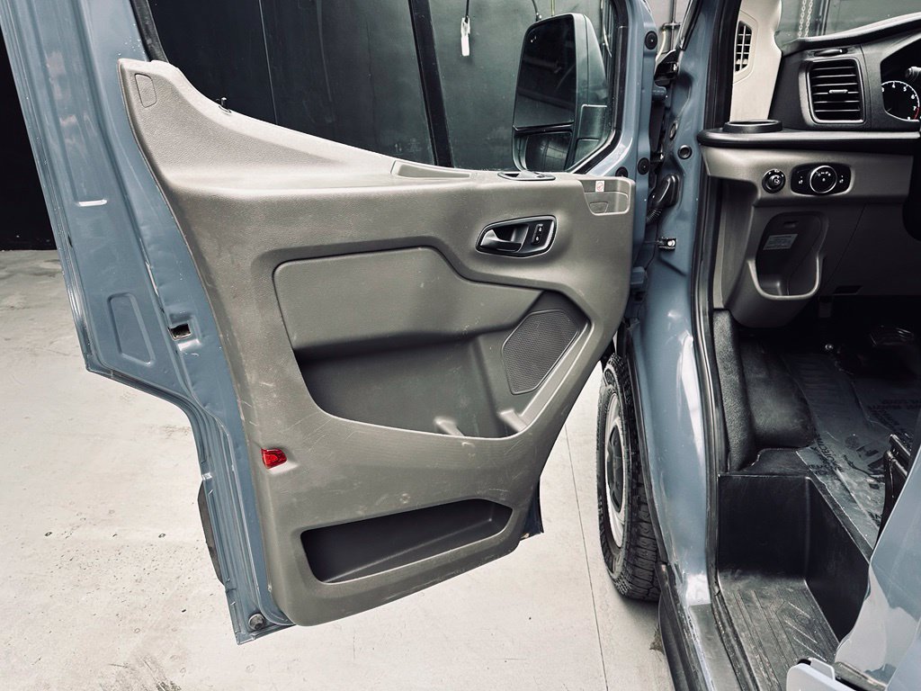 Used 2020 Ford Transit 250 148 High Roof Extended RWD image 21