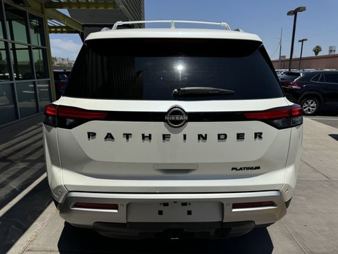 Used 2022 Nissan Pathfinder Platinum w/ Cargo Package image 13