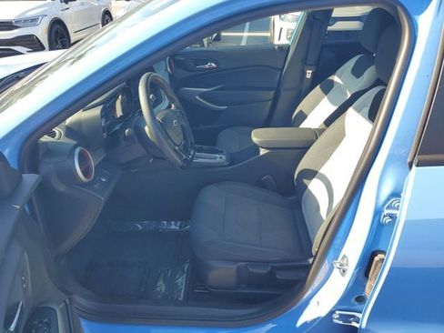 Used 2024 Chevrolet Trax RS w/ Driver Confidence Package FWD image 16