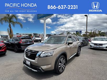 Used 2023 Nissan Pathfinder Platinum