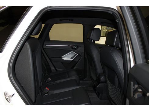 Used 2024 Audi Q3 2.0T Premium image 22