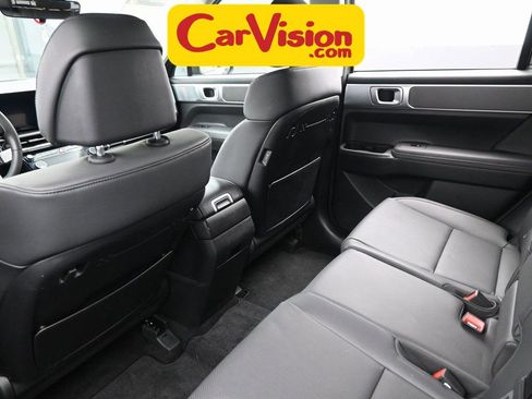 Used 2025 Hyundai Santa Fe SEL w/ Tow & Go Package image 27