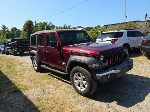 Used 2021 Jeep Wrangler Unlimited Islander image 3