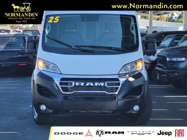 Used 2025 RAM ProMaster 2500 w/ U-Haul Equipment Group FWD image 2