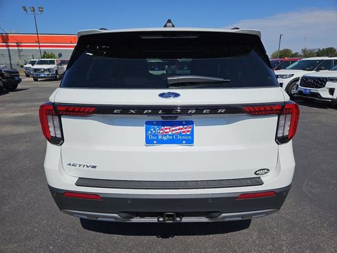 New 2026 Ford Explorer Active w/ Active Comfort Package RWD image 10