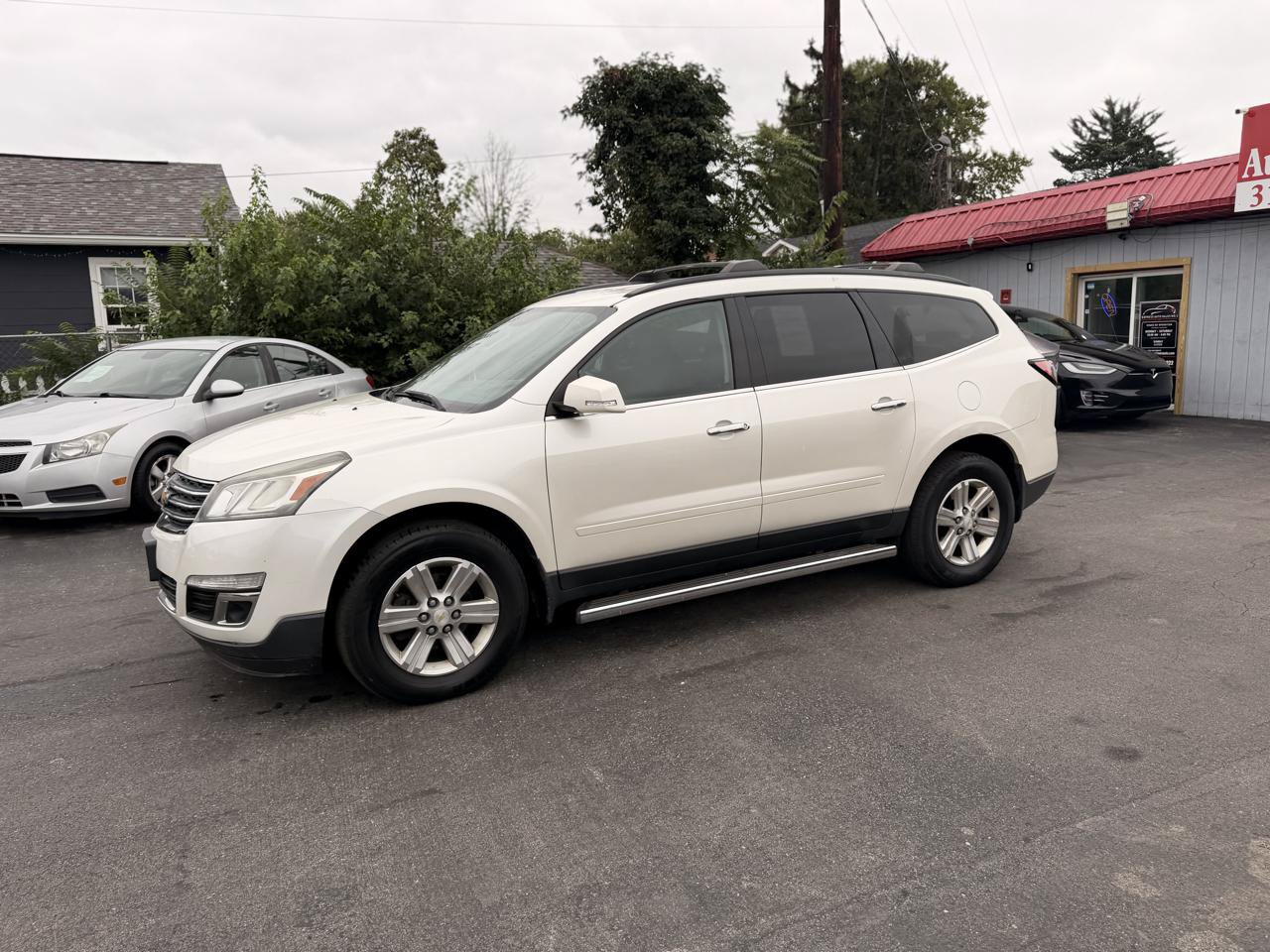 Used 2014 Chevrolet Traverse LT w/ LPO, 'HIT The Road' Package FWD image 24