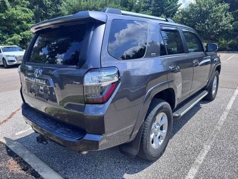 Used 2019 Toyota 4Runner SR5 Premium AWD/4WD image 2