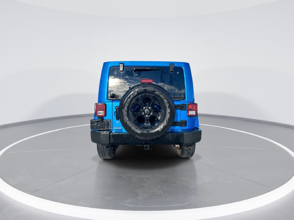 Used 2015 Jeep Wrangler Unlimited Sahara AWD/4WD image 7