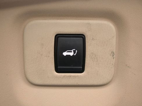 Used 2020 Nissan Pathfinder SL w/ Cargo Package image 37