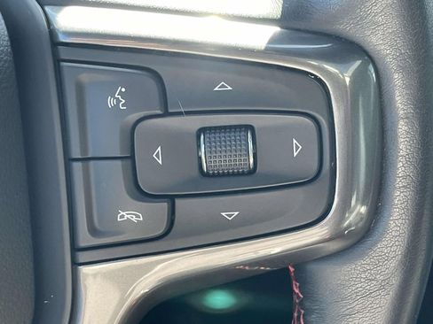 Used 2021 Chevrolet Suburban RST w/ Luxury Package image 27