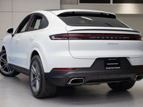 New 2024 Porsche Cayenne Coupe image 7
