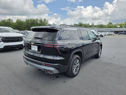 Used 2026 Chevrolet Traverse LT AWD/4WD image 5