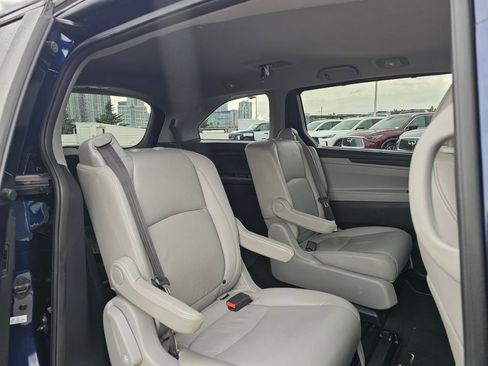 Used 2018 Honda Odyssey EX-L image 15