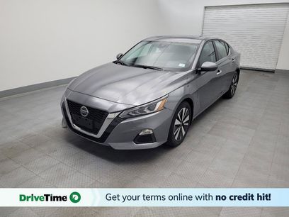 Used 2022 Nissan Altima 2.5 SV w/ SV Premium Package