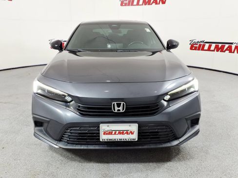Used 2022 Honda Civic Sport image 2
