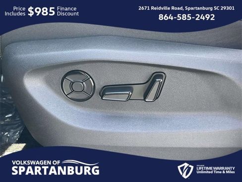 New 2026 Volkswagen Tiguan SE R-Line image 15