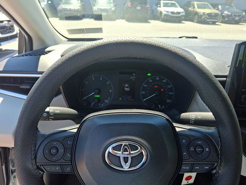 Used 2024 Toyota Corolla LE FWD image 18