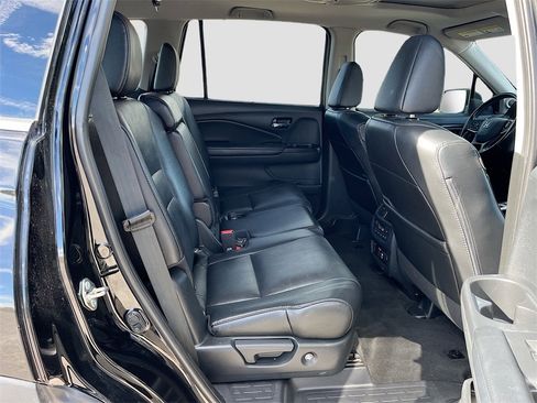 Used 2020 Honda Pilot Touring image 30