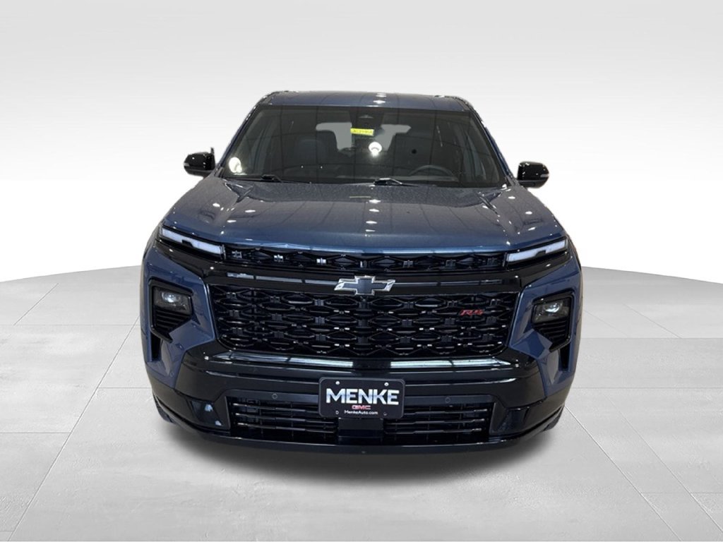 Used 2026 Chevrolet Traverse RS AWD/4WD image 2